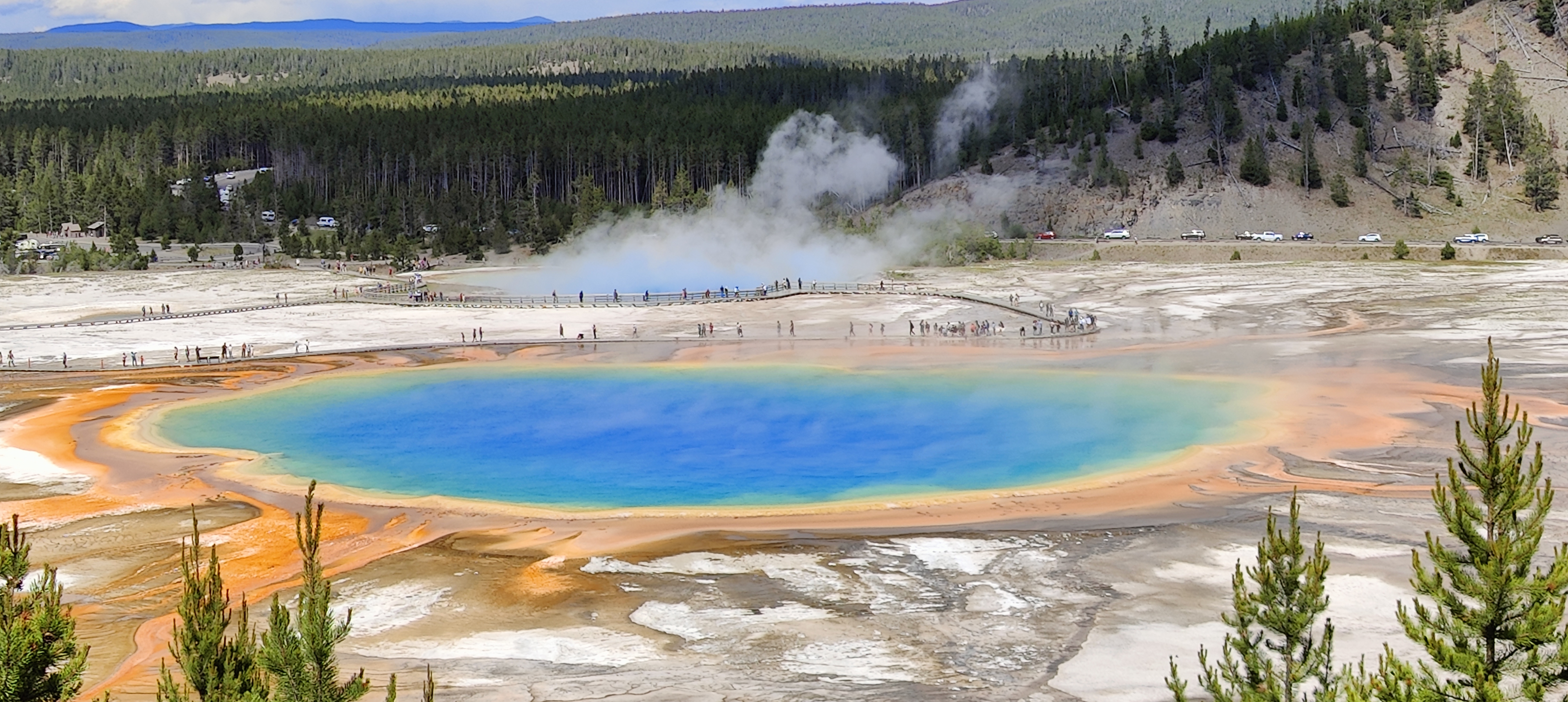 Best Winter Hiking Trails: Where to Trek in the Snow