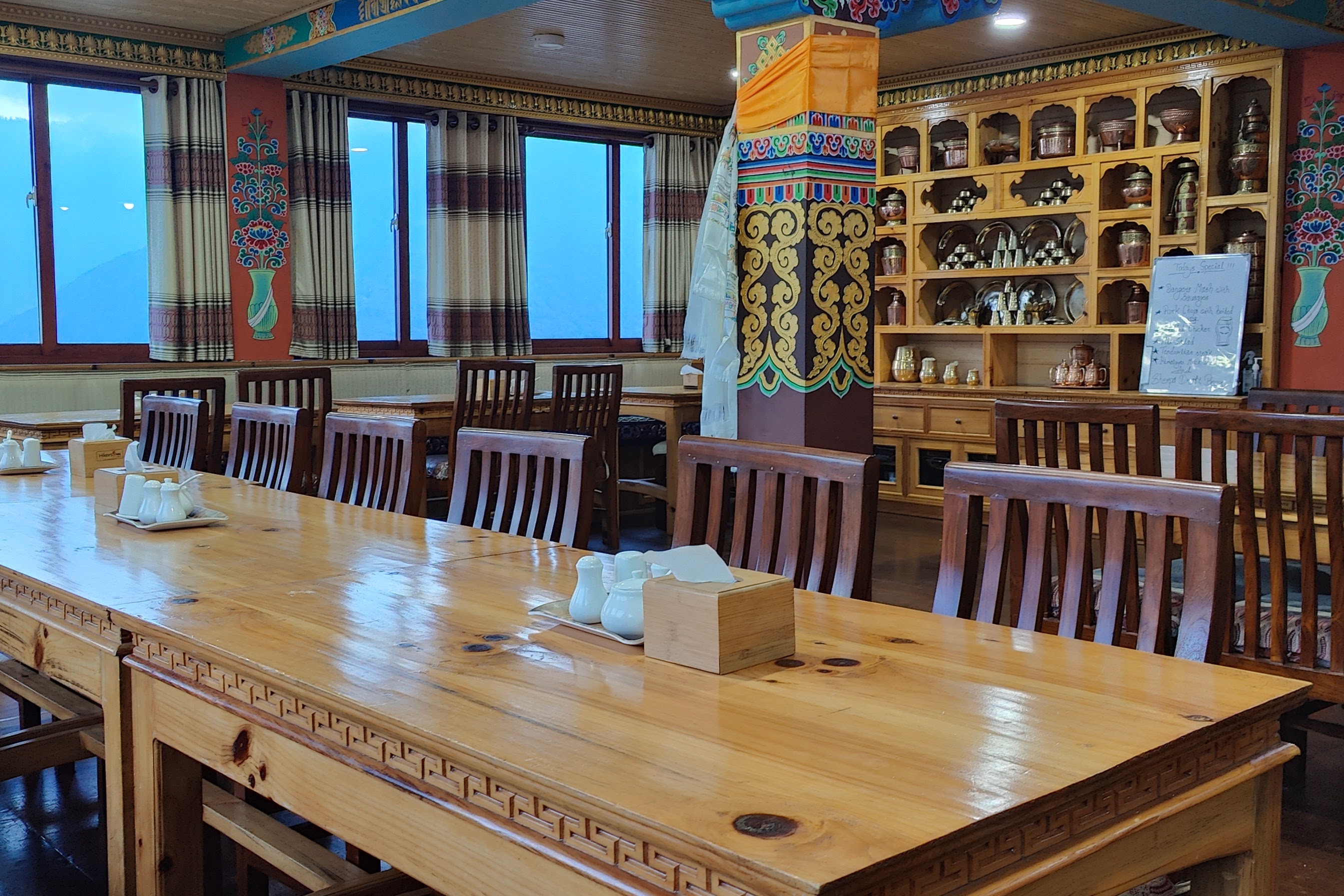 Mountain Trek Gallery Image 1